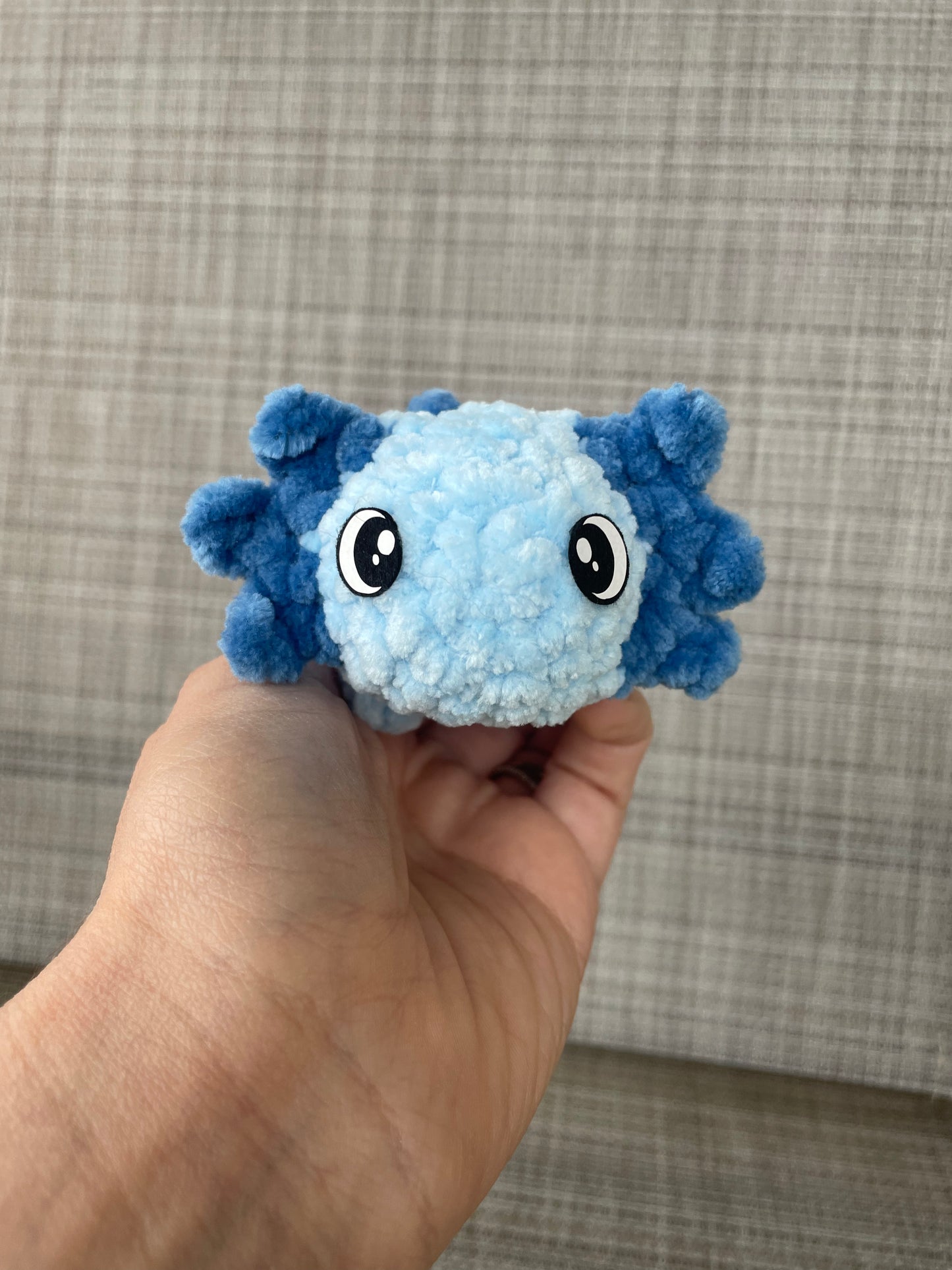 Mini axolotl