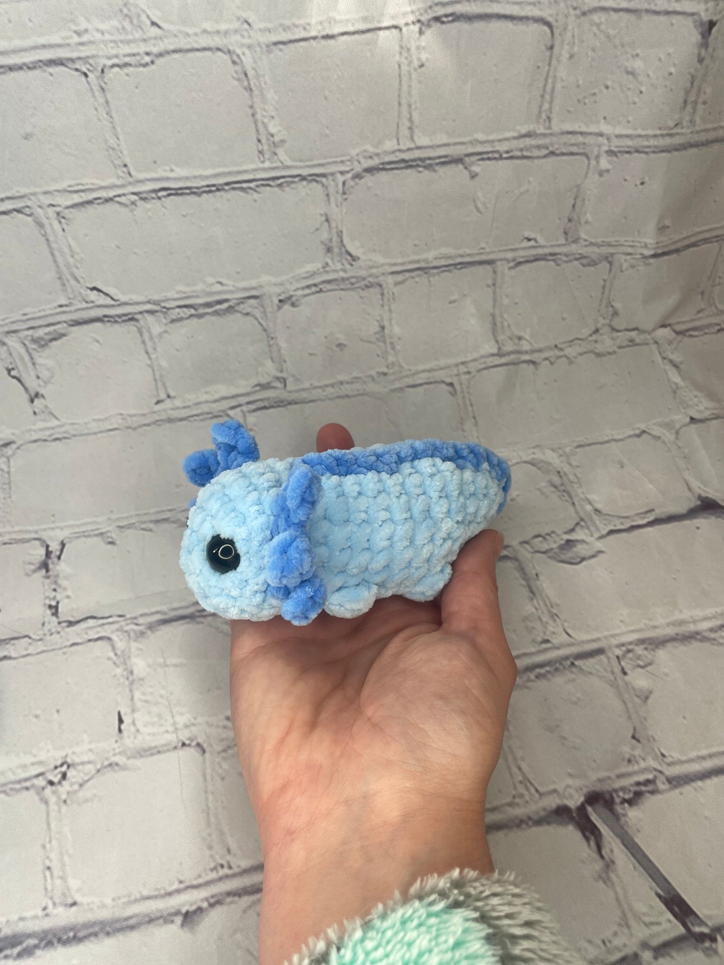 Mini axolotl
